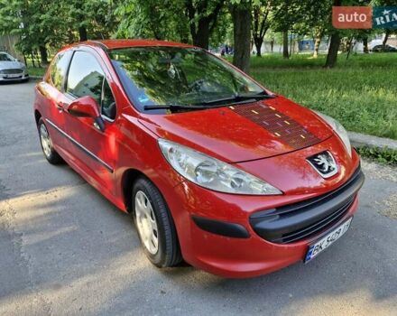 Красный Пежо 207, объемом двигателя 1.4 л и пробегом 290 тыс. км за 3400 $, фото 2 на Automoto.ua