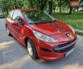 Красный Пежо 207, объемом двигателя 1.4 л и пробегом 290 тыс. км за 3400 $, фото 2 на Automoto.ua