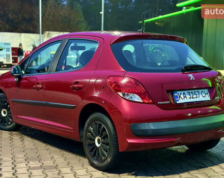 Красный Пежо 207, объемом двигателя 1.36 л и пробегом 140 тыс. км за 5300 $, фото 2 на Automoto.ua
