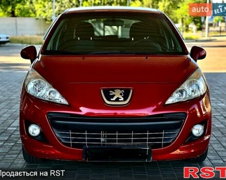Красный Пежо 207, объемом двигателя 1.4 л и пробегом 103 тыс. км за 5600 $, фото 2 на Automoto.ua