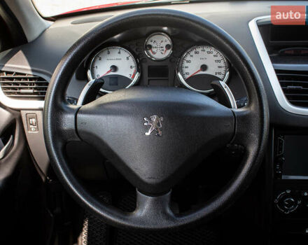Червоний Пежо 207, об'ємом двигуна 1.36 л та пробігом 167 тис. км за 5300 $, фото 11 на Automoto.ua