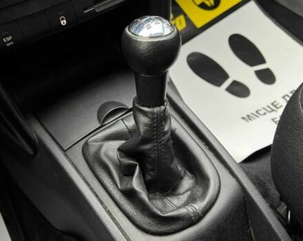 Красный Пежо 207, объемом двигателя 1.4 л и пробегом 209 тыс. км за 5800 $, фото 13 на Automoto.ua