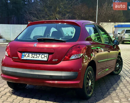 Красный Пежо 207, объемом двигателя 1.36 л и пробегом 140 тыс. км за 5300 $, фото 4 на Automoto.ua