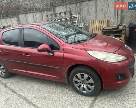 Красный Пежо 207, объемом двигателя 1.36 л и пробегом 122 тыс. км за 5200 $, фото 5 на Automoto.ua