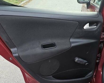 Червоний Пежо 207, об'ємом двигуна 1.36 л та пробігом 183 тис. км за 4200 $, фото 14 на Automoto.ua