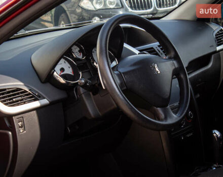 Червоний Пежо 207, об'ємом двигуна 1.36 л та пробігом 167 тис. км за 5300 $, фото 23 на Automoto.ua