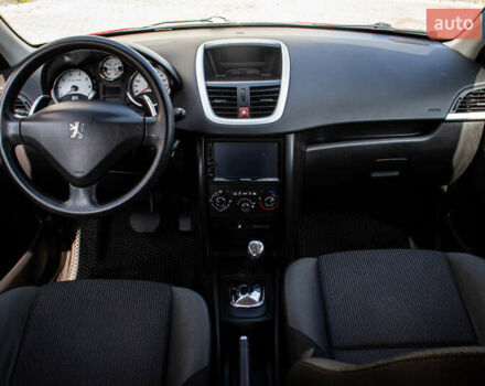 Червоний Пежо 207, об'ємом двигуна 1.36 л та пробігом 167 тис. км за 5300 $, фото 10 на Automoto.ua