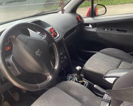 Пежо 207 2011 в Ивано-Франковске на Automoto.ua Красный Пежо 207, объемом двигателя 1.4 л и пробегом 270 тыс. км за 4600 $, фото 16 на Automoto.ua