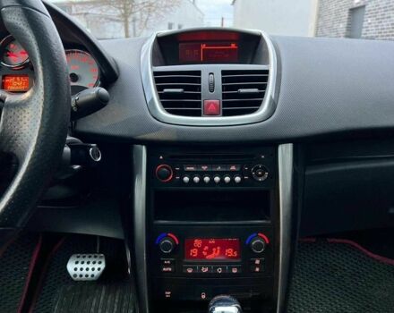 Пежо 207 2012 у Києві на Automoto.ua Червоний Пежо 207, об'ємом двигуна 1.6 л та пробігом 87 тис. км за 6450 $, фото 18 на Automoto.ua