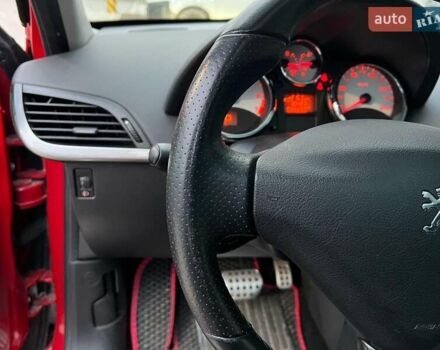 Червоний Пежо 207, об'ємом двигуна 1.6 л та пробігом 87 тис. км за 6500 $, фото 5 на Automoto.ua