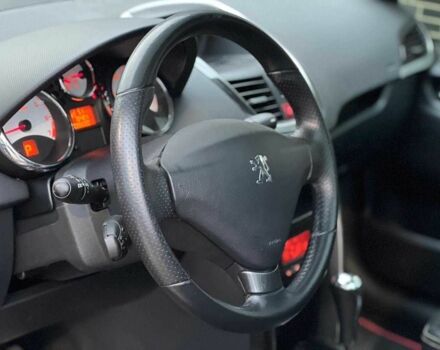 Пежо 207 2012 у Києві на Automoto.ua Червоний Пежо 207, об'ємом двигуна 1.6 л та пробігом 87 тис. км за 6450 $, фото 11 на Automoto.ua