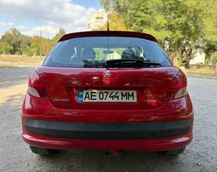 Червоний Пежо 207, об'ємом двигуна 1.4 л та пробігом 249 тис. км за 3999 $, фото 3 на Automoto.ua