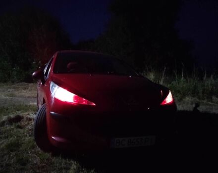 Червоний Пежо 207, об'ємом двигуна 1.4 л та пробігом 248 тис. км за 3600 $, фото 9 на Automoto.ua