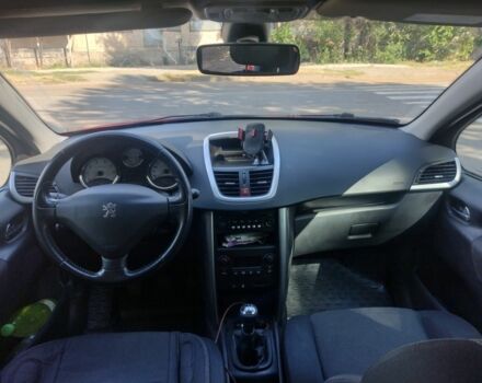 Червоний Пежо 207, об'ємом двигуна 1.4 л та пробігом 146 тис. км за 5000 $, фото 9 на Automoto.ua