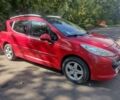 Красный Пежо 207, объемом двигателя 1.4 л и пробегом 147 тыс. км за 4200 $, фото 1 на Automoto.ua