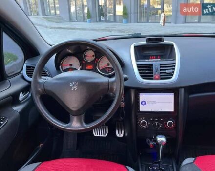 Пежо 207 2008 в Новояворовск на Automoto.ua Красный Пежо 207, объемом двигателя 1.6 л и пробегом 204 тыс. км за 5599 $, фото 17 на Automoto.ua