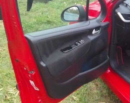 Червоний Пежо 207, об'ємом двигуна 1.4 л та пробігом 230 тис. км за 4500 $, фото 10 на Automoto.ua