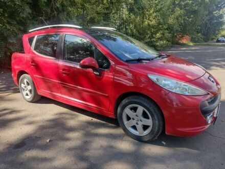 Красный Пежо 207, объемом двигателя 1.4 л и пробегом 146 тыс. км за 5000 $, фото 1 на Automoto.ua