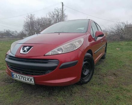 Червоний Пежо 207, об'ємом двигуна 1.4 л та пробігом 240 тис. км за 3700 $, фото 1 на Automoto.ua