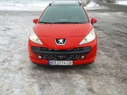 Красный Пежо 207, объемом двигателя 1.6 л и пробегом 210 тыс. км за 3900 $, фото 1 на Automoto.ua