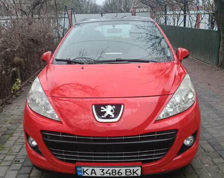 Красный Пежо 207, объемом двигателя 1.6 л и пробегом 86 тыс. км за 7500 $, фото 1 на Automoto.ua