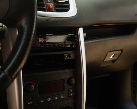 Желтый Пежо 207, объемом двигателя 1.61 л и пробегом 192 тыс. км за 6300 $, фото 6 на Automoto.ua