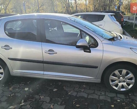 Серый Пежо 207, объемом двигателя 1.4 л и пробегом 205 тыс. км за 4200 $, фото 4 на Automoto.ua