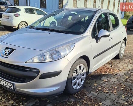 Серый Пежо 207, объемом двигателя 1.4 л и пробегом 205 тыс. км за 4200 $, фото 1 на Automoto.ua