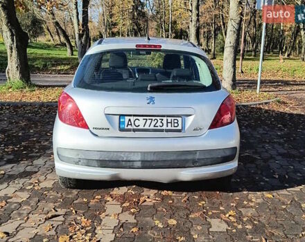 Серый Пежо 207, объемом двигателя 1.4 л и пробегом 205 тыс. км за 4200 $, фото 8 на Automoto.ua
