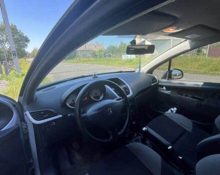 Сірий Пежо 207, об'ємом двигуна 1.4 л та пробігом 220 тис. км за 3600 $, фото 7 на Automoto.ua