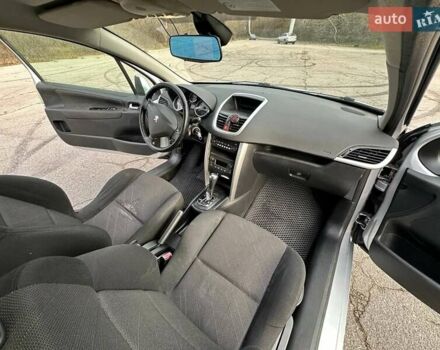 Сірий Пежо 207, об'ємом двигуна 1.6 л та пробігом 140 тис. км за 4000 $, фото 21 на Automoto.ua
