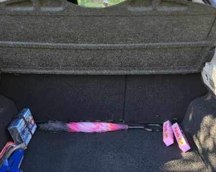 Серый Пежо 207, объемом двигателя 1.6 л и пробегом 196 тыс. км за 4400 $, фото 5 на Automoto.ua