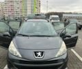 Серый Пежо 207, объемом двигателя 1.4 л и пробегом 207 тыс. км за 4700 $, фото 1 на Automoto.ua