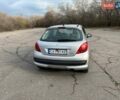 Сірий Пежо 207, об'ємом двигуна 1.6 л та пробігом 140 тис. км за 4000 $, фото 3 на Automoto.ua
