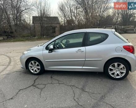 Сірий Пежо 207, об'ємом двигуна 1.6 л та пробігом 140 тис. км за 4000 $, фото 12 на Automoto.ua