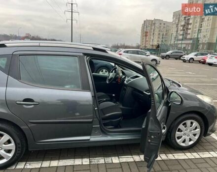 Серый Пежо 207, объемом двигателя 1.4 л и пробегом 207 тыс. км за 4700 $, фото 12 на Automoto.ua
