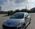 Сірий Пежо 207, об'ємом двигуна 1.6 л та пробігом 218 тис. км за 4400 $, фото 1 на Automoto.ua