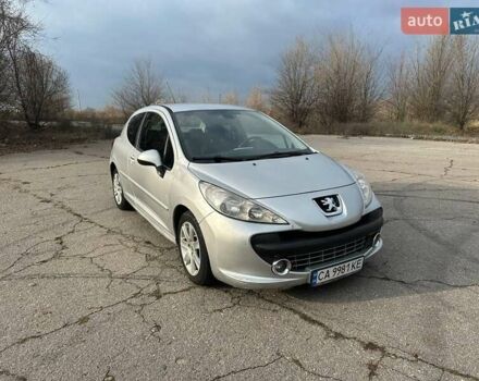 Сірий Пежо 207, об'ємом двигуна 1.6 л та пробігом 140 тис. км за 4000 $, фото 2 на Automoto.ua