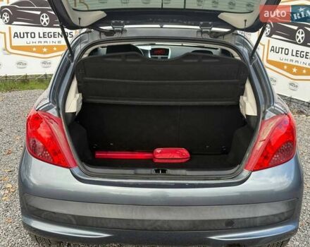 Серый Пежо 207, объемом двигателя 1.6 л и пробегом 167 тыс. км за 4900 $, фото 12 на Automoto.ua