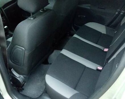 Сірий Пежо 207, об'ємом двигуна 1.4 л та пробігом 242 тис. км за 4500 $, фото 6 на Automoto.ua