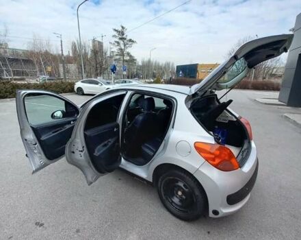 Серый Пежо 207, объемом двигателя 1.4 л и пробегом 219 тыс. км за 3400 $, фото 7 на Automoto.ua