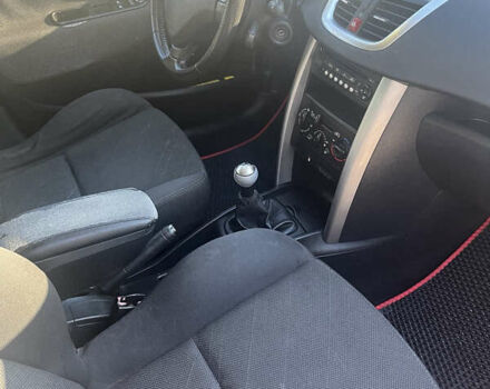 Сірий Пежо 207, об'ємом двигуна 1.6 л та пробігом 227 тис. км за 4800 $, фото 4 на Automoto.ua