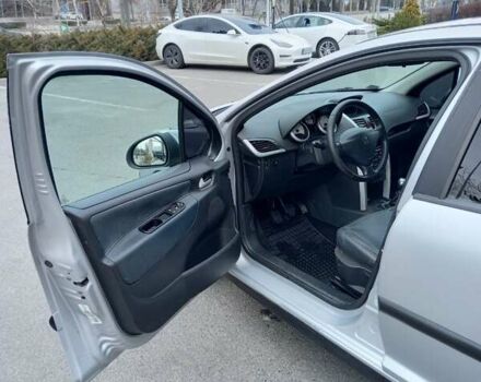 Серый Пежо 207, объемом двигателя 1.4 л и пробегом 219 тыс. км за 3400 $, фото 9 на Automoto.ua