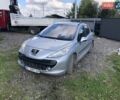 Серый Пежо 207, объемом двигателя 1.36 л и пробегом 170 тыс. км за 6000 $, фото 1 на Automoto.ua