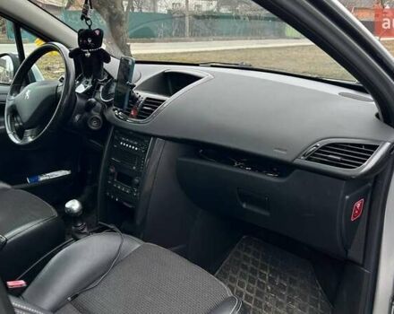 Сірий Пежо 207, об'ємом двигуна 1.6 л та пробігом 211 тис. км за 4700 $, фото 6 на Automoto.ua