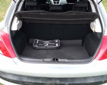 Пежо 207 2008 в Бродах на Automoto.ua Серый Пежо 207, объемом двигателя 1.56 л и пробегом 204 тыс. км за 4950 $, фото 26 на Automoto.ua