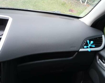 Пежо 207 2008 в Бродах на Automoto.ua Серый Пежо 207, объемом двигателя 1.56 л и пробегом 204 тыс. км за 4950 $, фото 18 на Automoto.ua