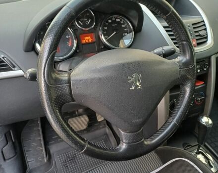 Сірий Пежо 207, об'ємом двигуна 1.6 л та пробігом 230 тис. км за 5000 $, фото 5 на Automoto.ua