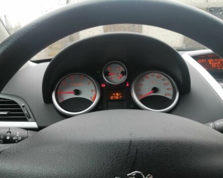 Серый Пежо 207, объемом двигателя 1.4 л и пробегом 107 тыс. км за 7100 $, фото 9 на Automoto.ua