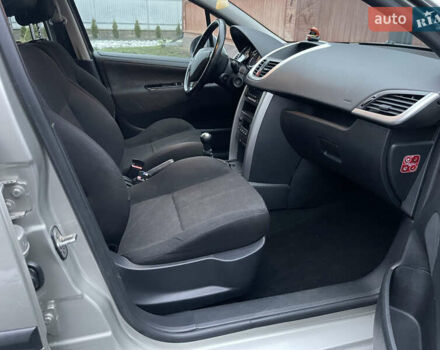 Серый Пежо 207, объемом двигателя 1.4 л и пробегом 200 тыс. км за 4199 $, фото 5 на Automoto.ua